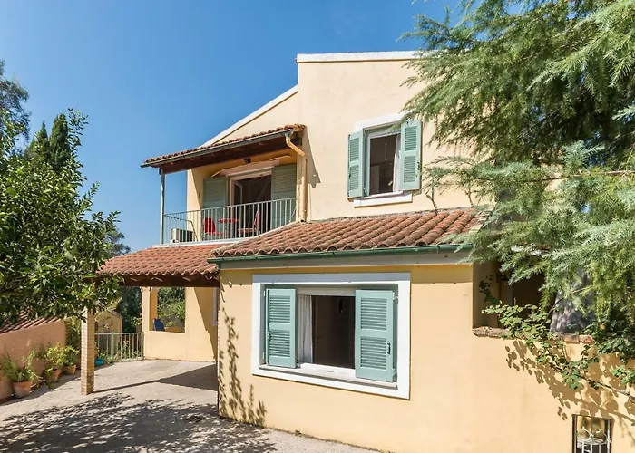 منزل ريفي Eythimia